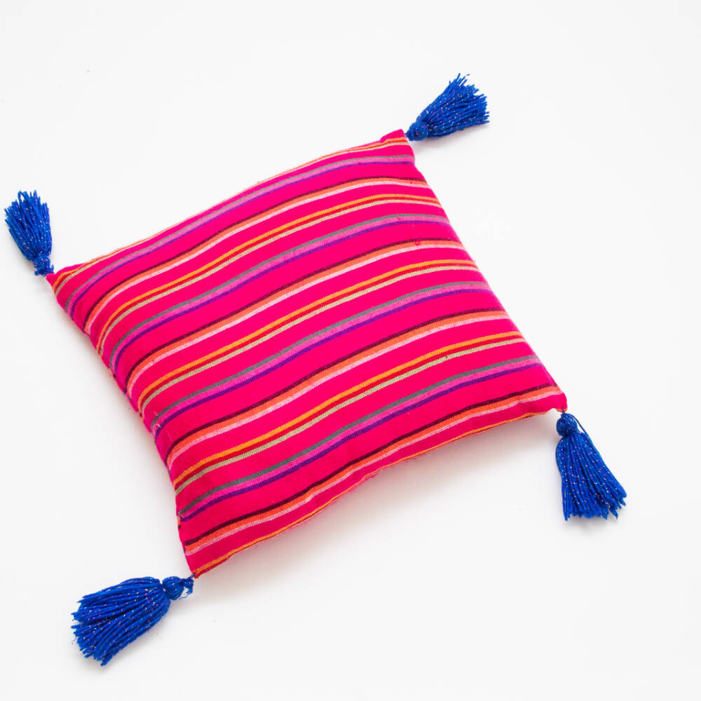 renta pink mexican cushion para decoracion en boda o evento weding rentals