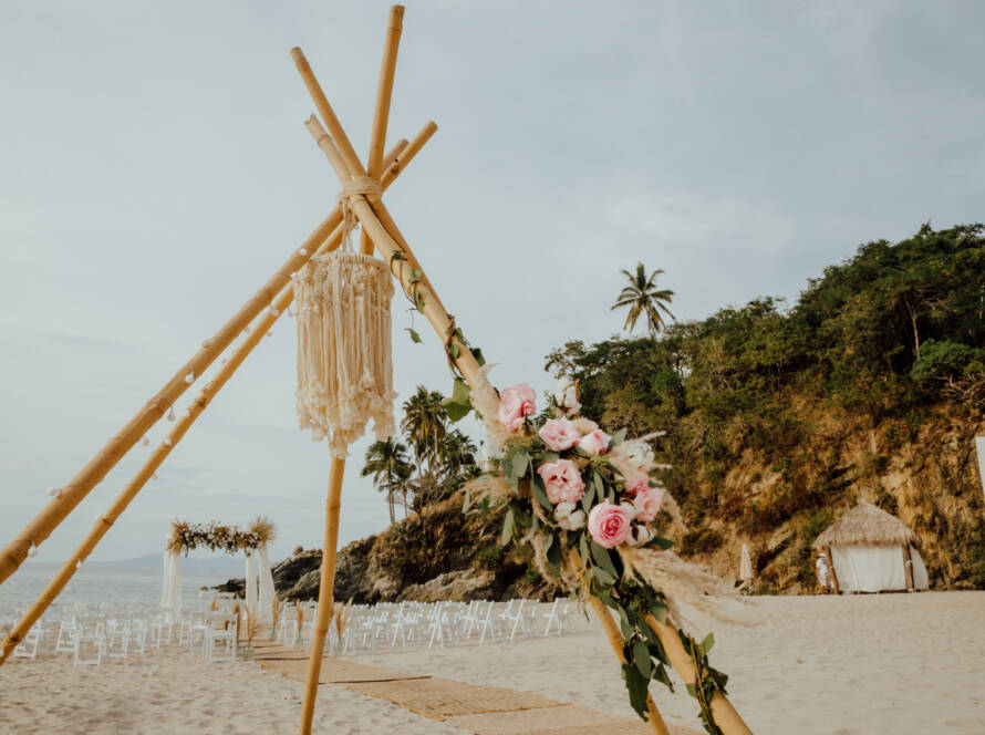 renta small hanging macrame lamp para decoracion en boda o evento punta de mita event