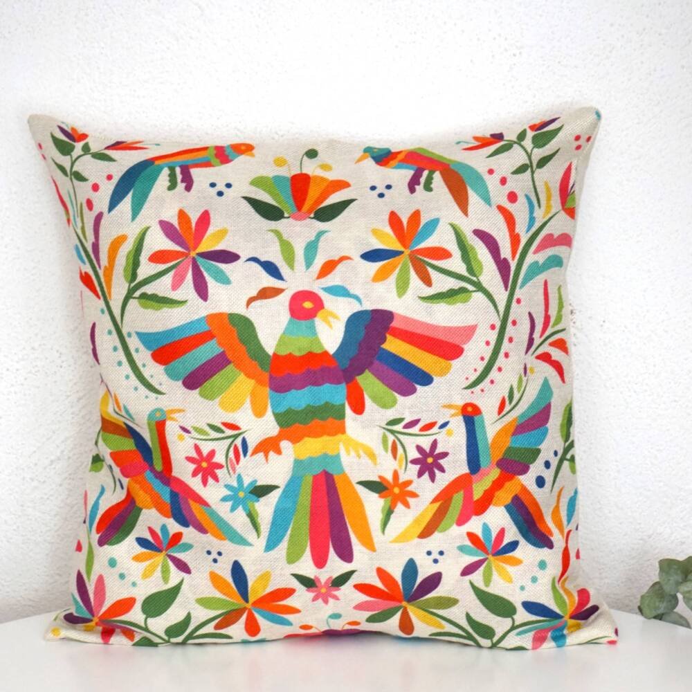 renta otomi cushion para decoracion en boda o evento sayulita wedding