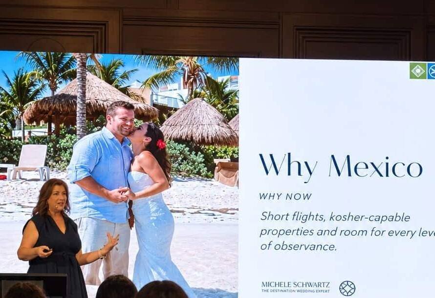 Michele Schwartz presenting why Mexico works for Jewish destination weddings, IADWP training in Mérida